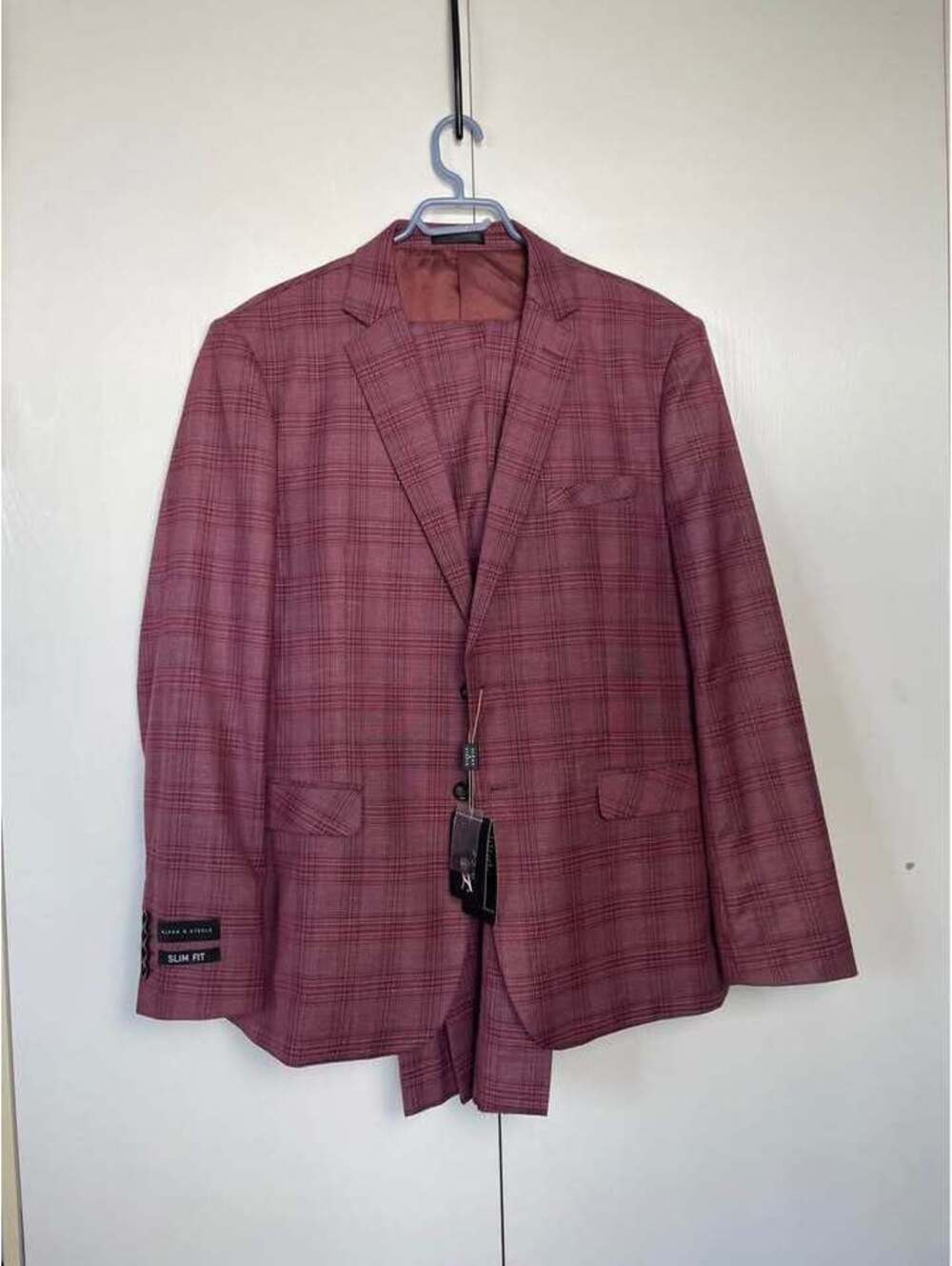 NWT Alpha & Steele 2-Piece Burgundy Plaid Slim Fit Suit (44R / 38W)
